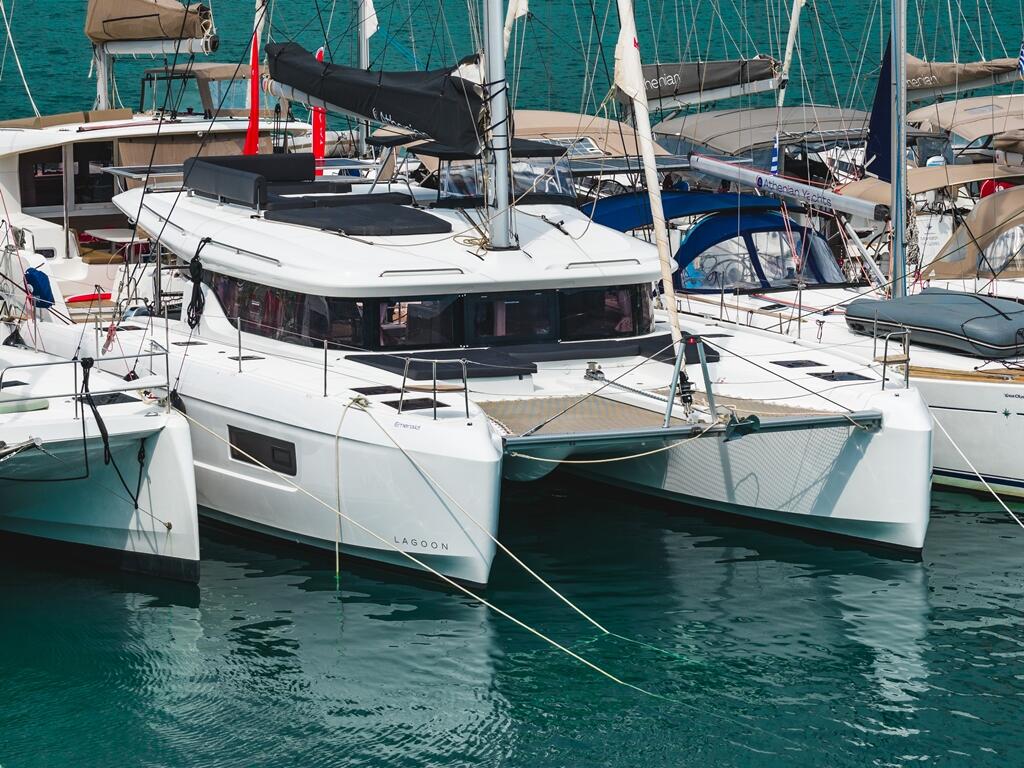 Catamaran 