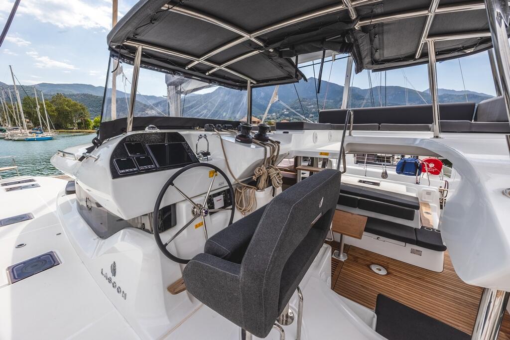 Catamaran 