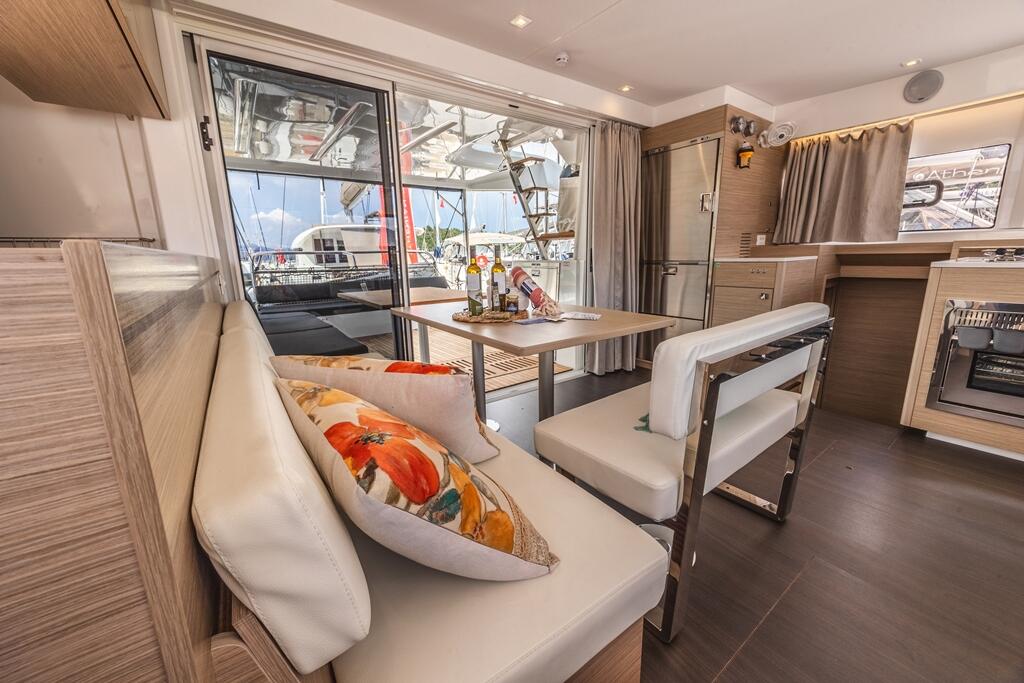 Catamaran 