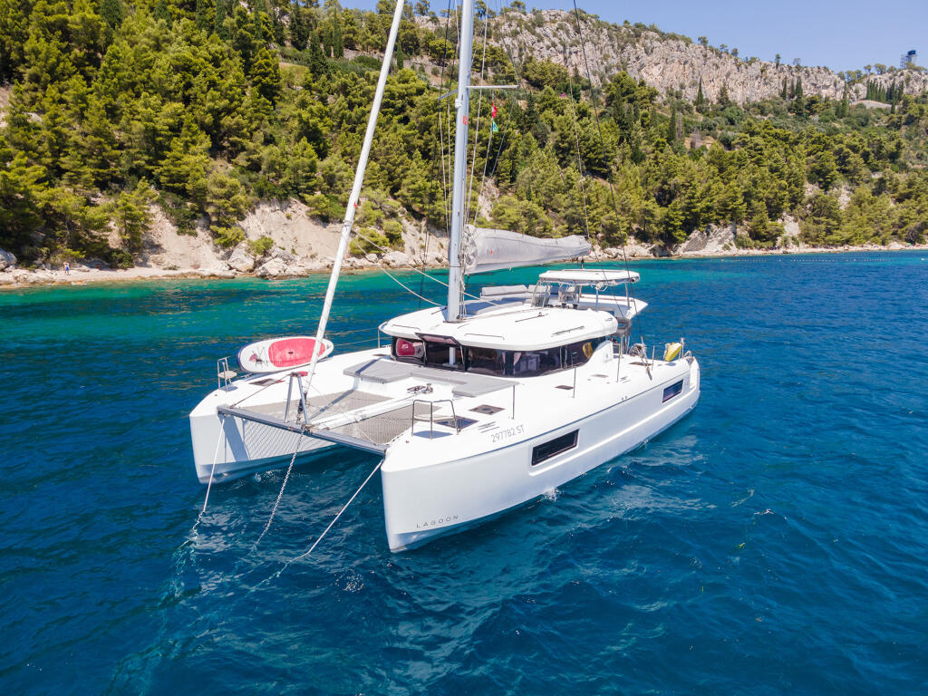 Catamaran 