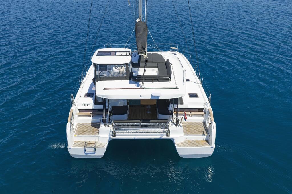 Catamaran 