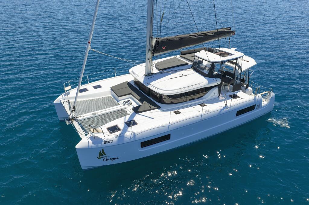 Catamaran 