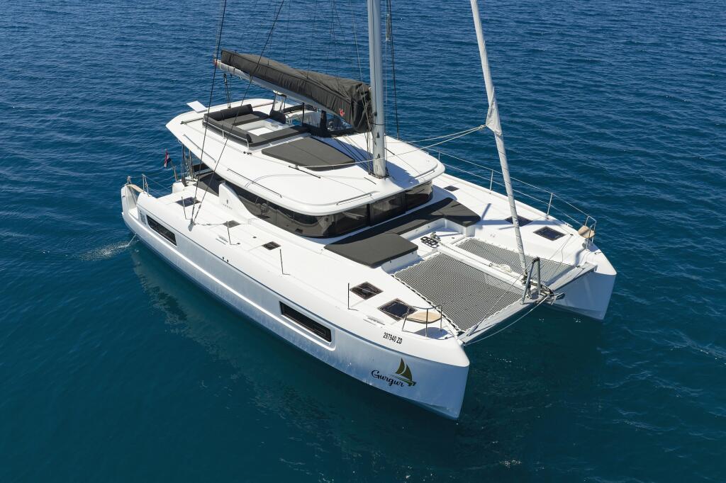 Catamaran 