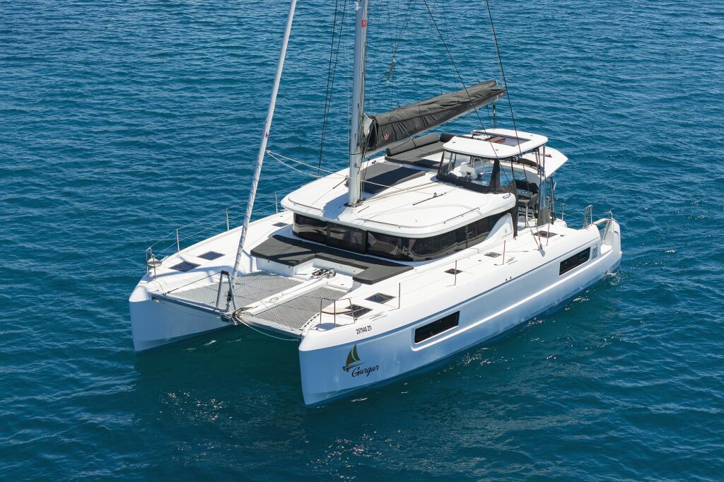 Catamaran 