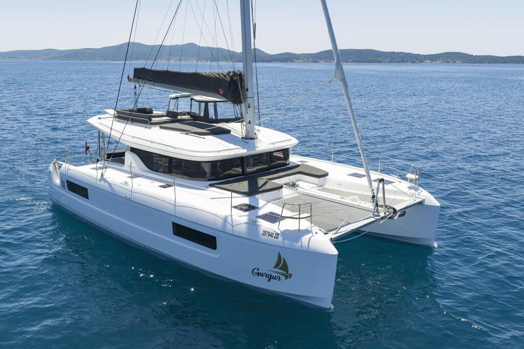 Catamaran 