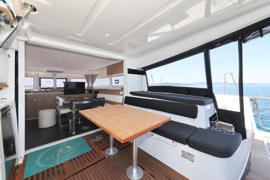 Catamaran 