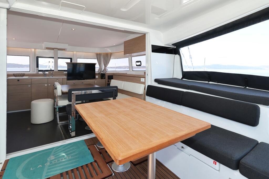 Catamaran 