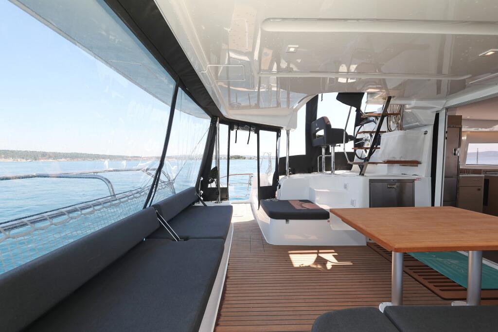 Catamaran 