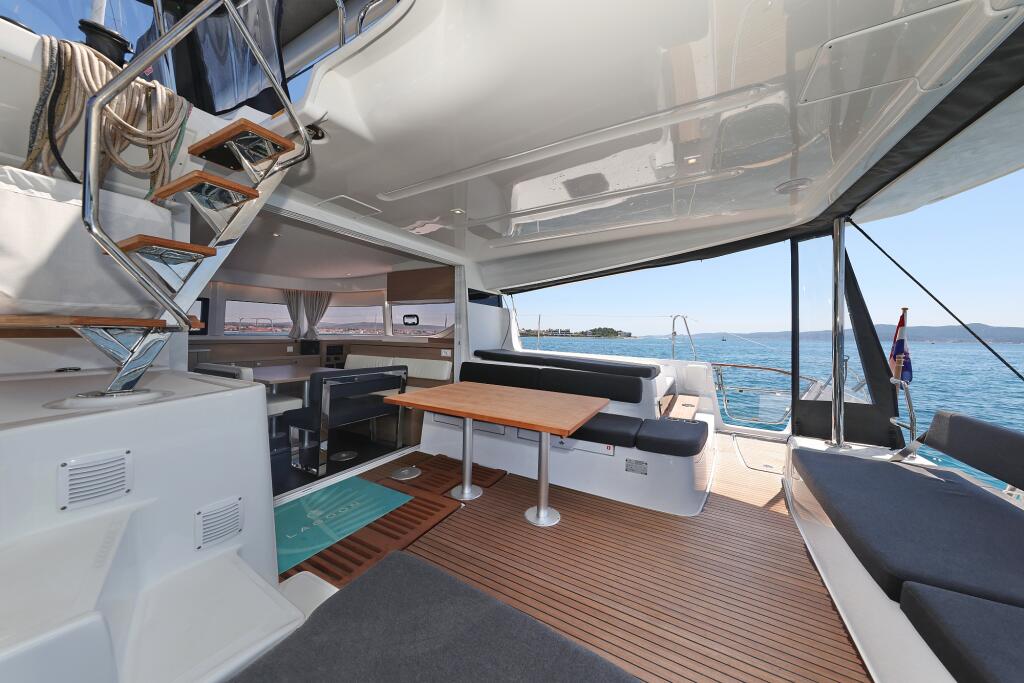 Catamaran 