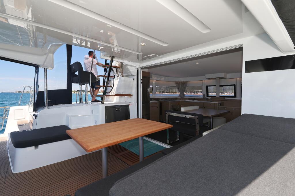 Catamaran 