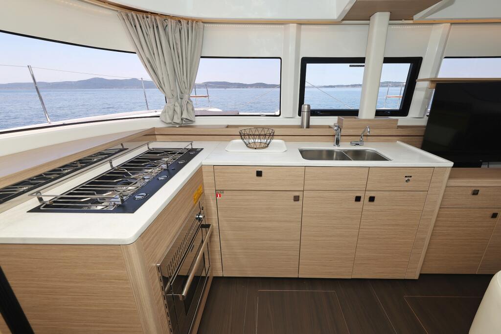 Catamaran 