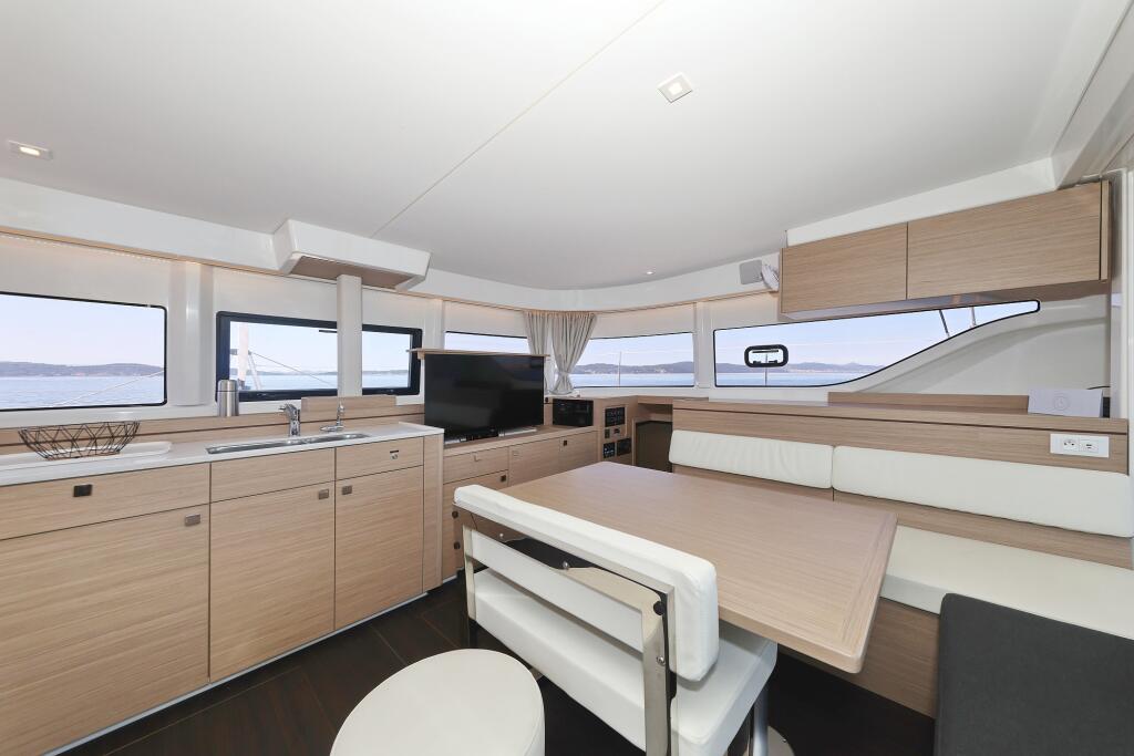 Catamaran 