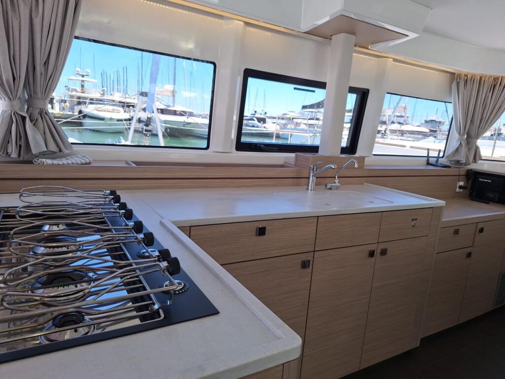 Catamaran 