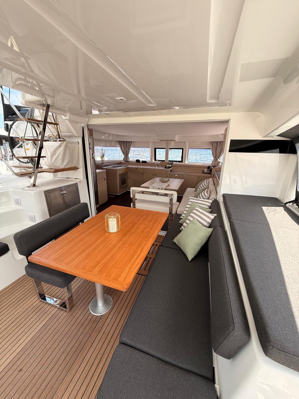 Catamaran 