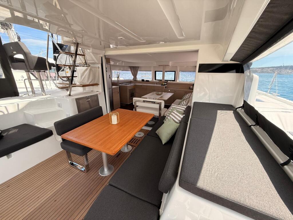 Catamaran 
