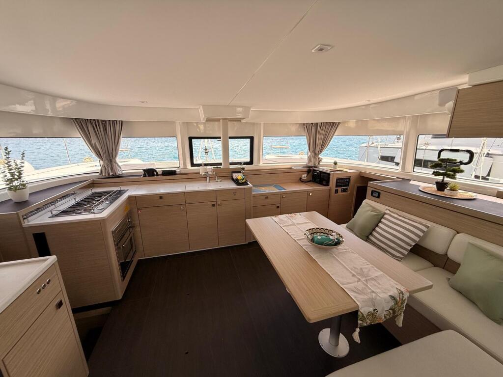 Catamaran 