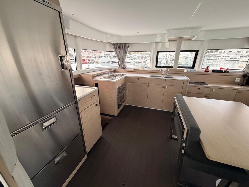 Catamaran 