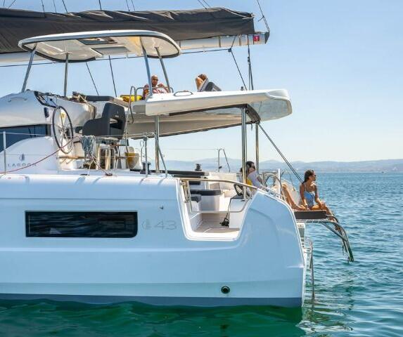 Catamaran 
