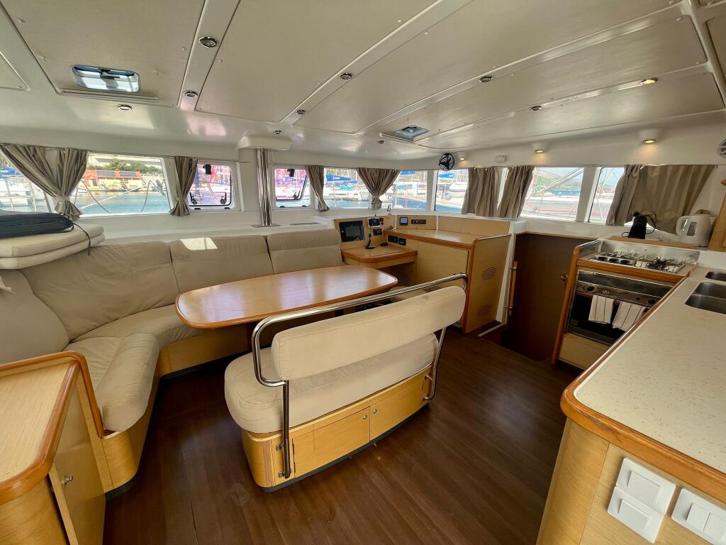 Catamaran 