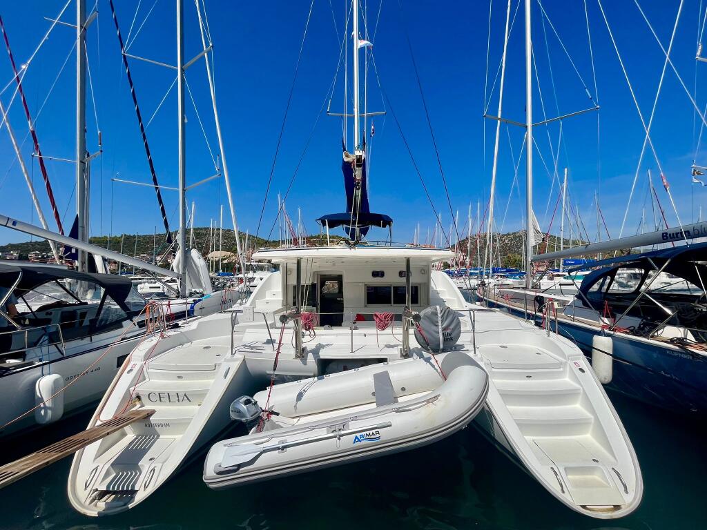 Catamaran 