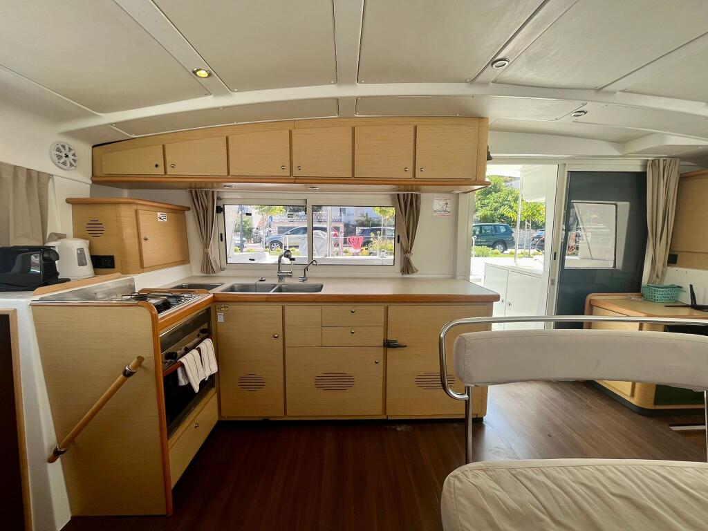 Catamaran 