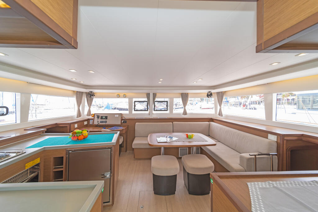 Catamaran 