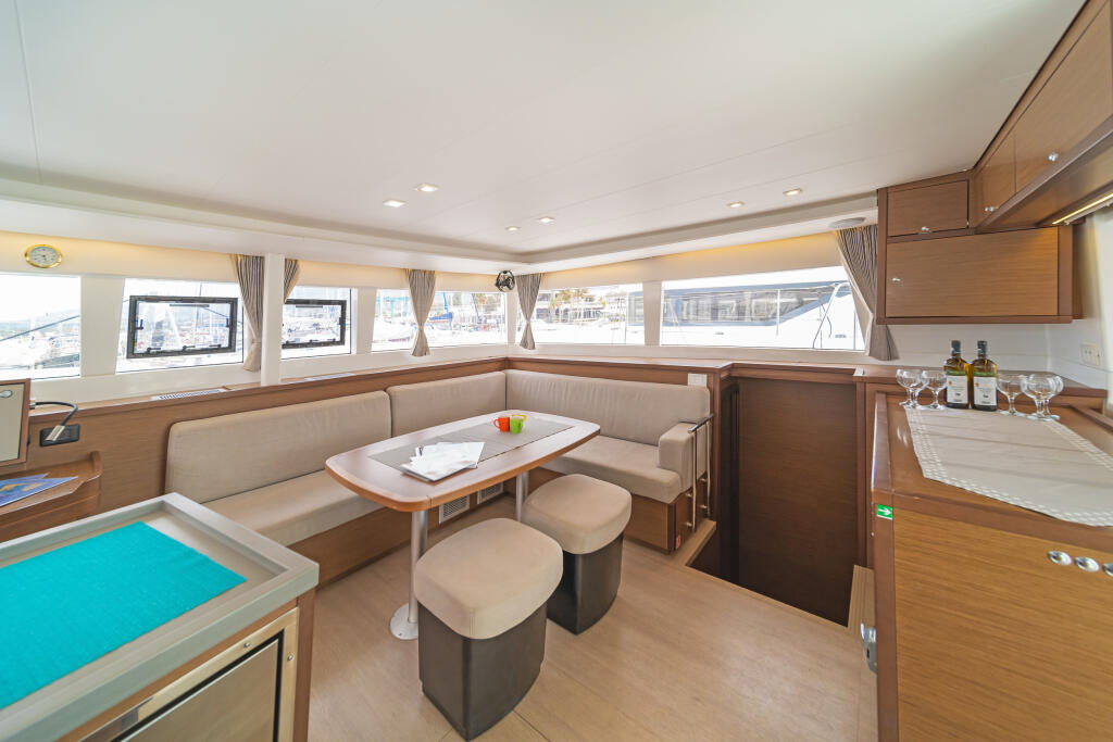 Catamaran 