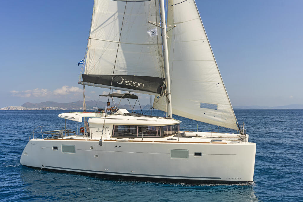 Catamaran 