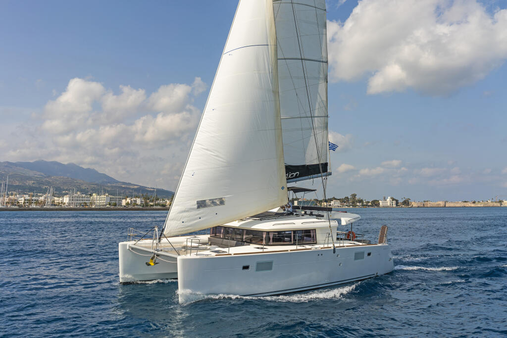 Catamaran 