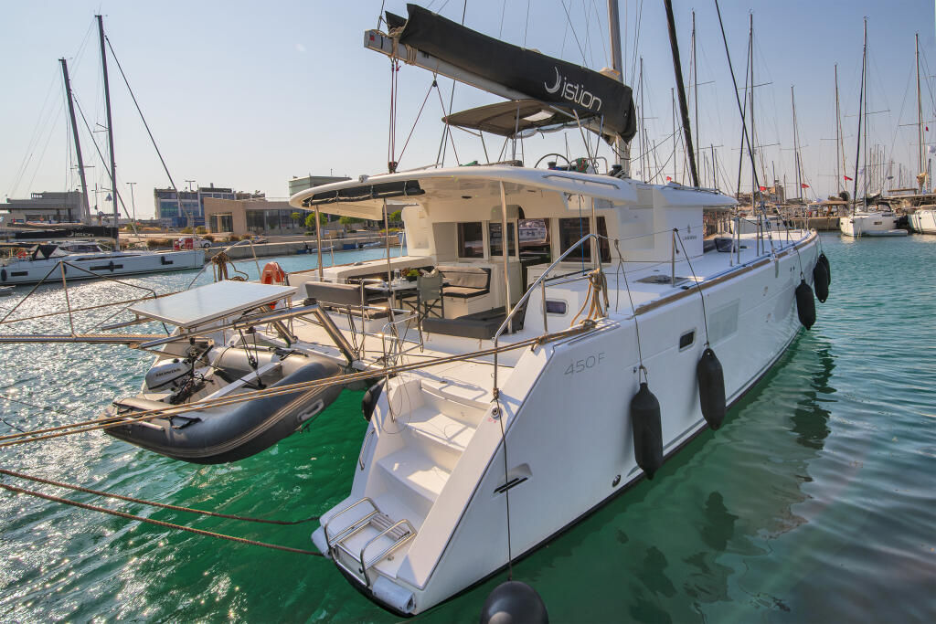 Catamaran 