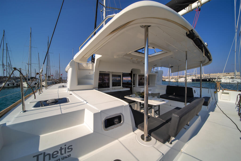 Catamaran 