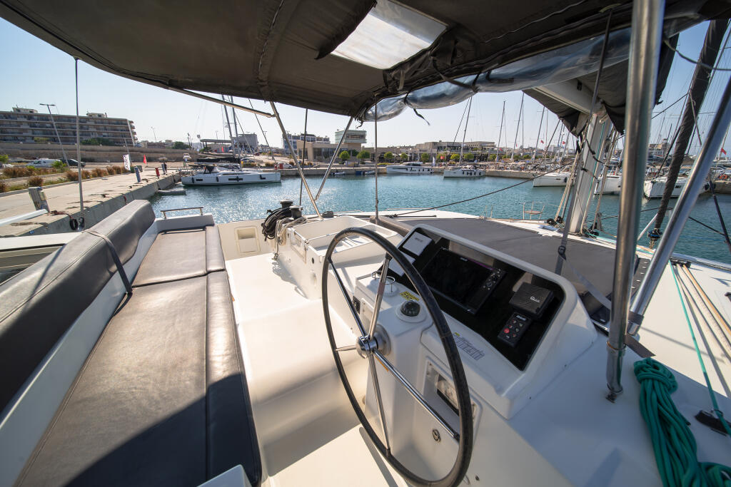 Catamaran 