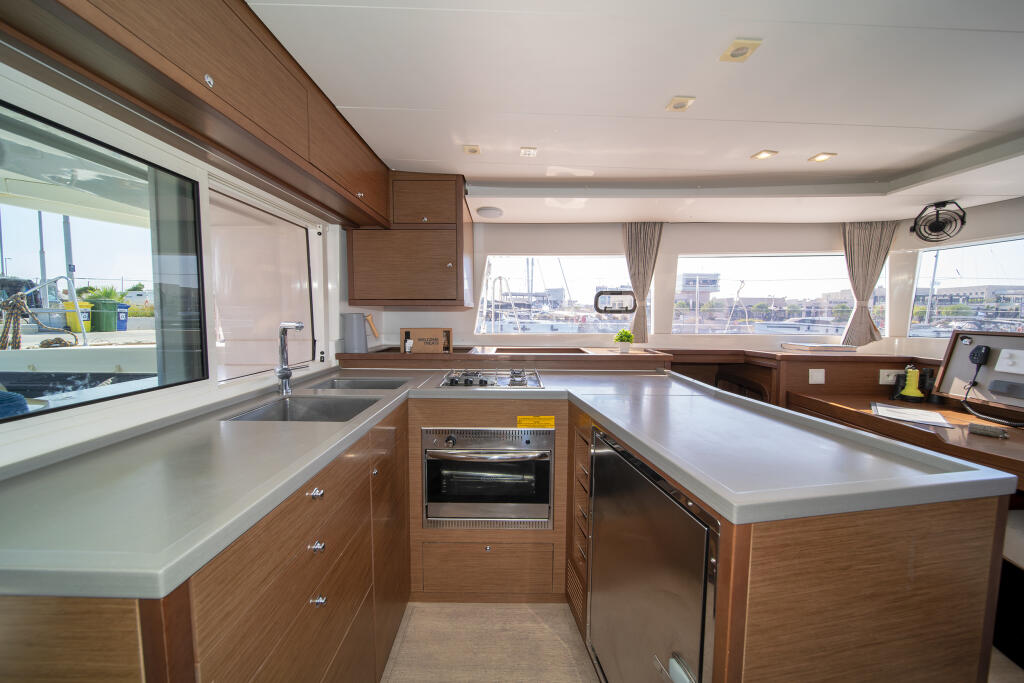 Catamaran 