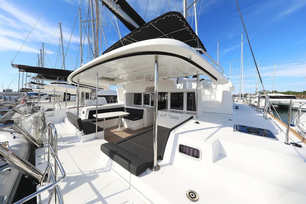 Catamaran 