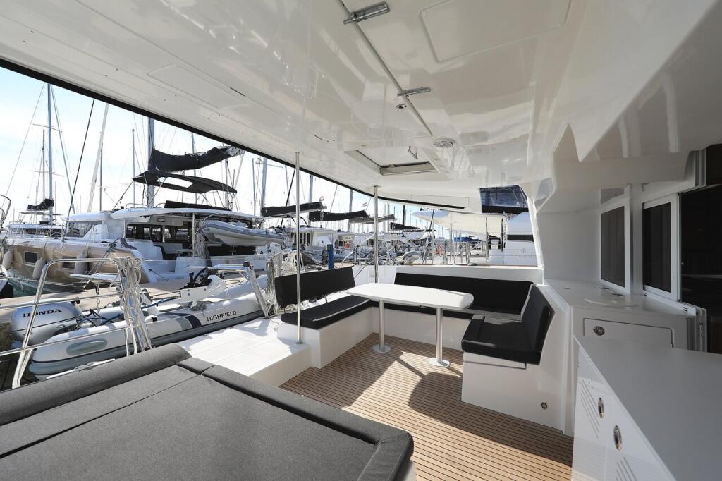 Catamaran 