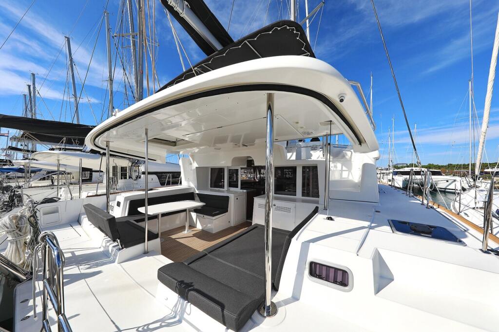 Catamaran 