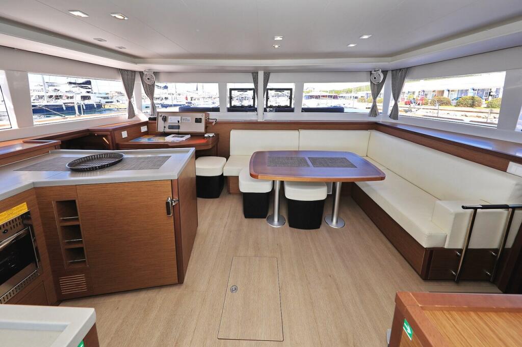 Catamaran 