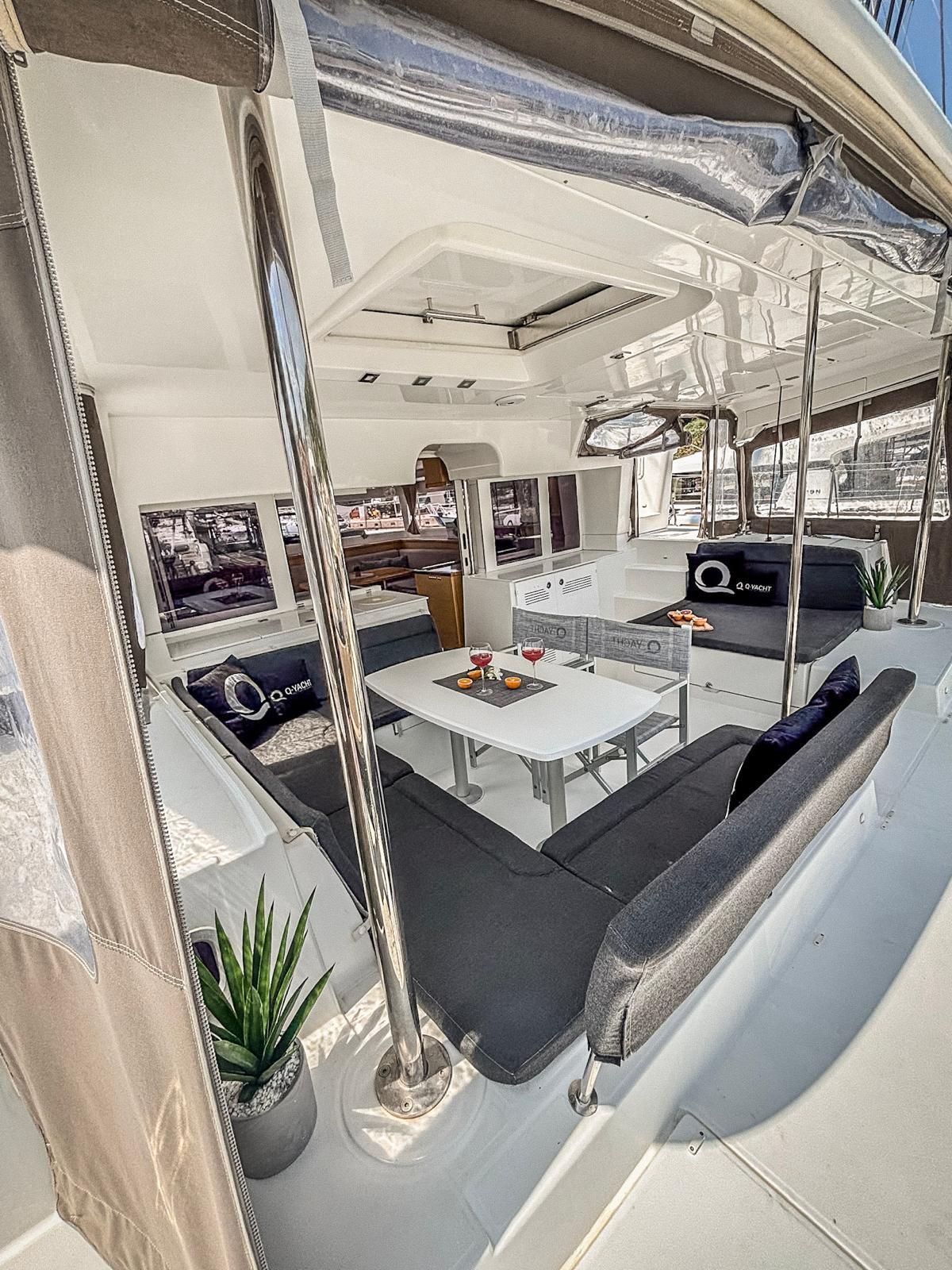 Catamaran 