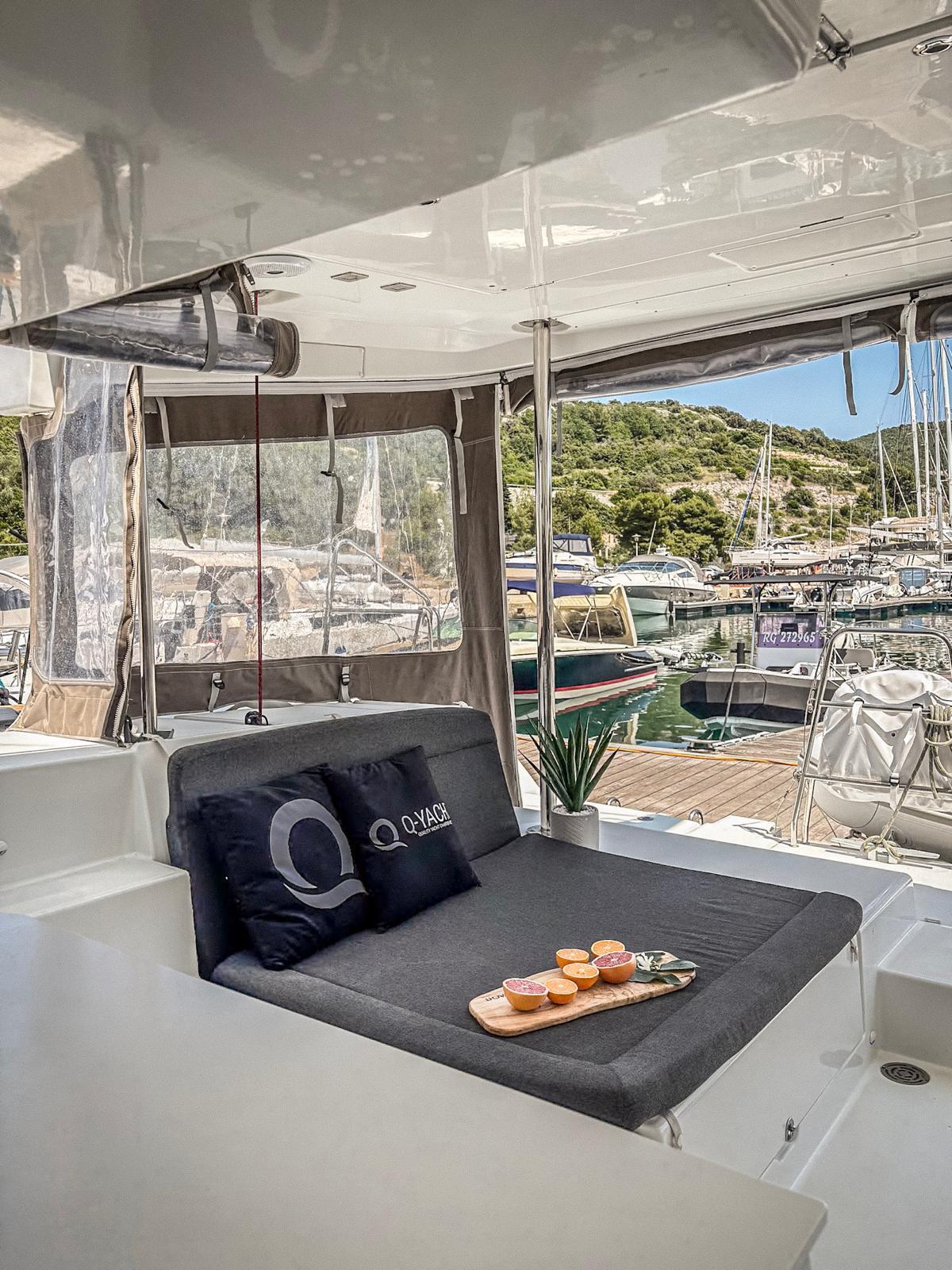 Catamaran 