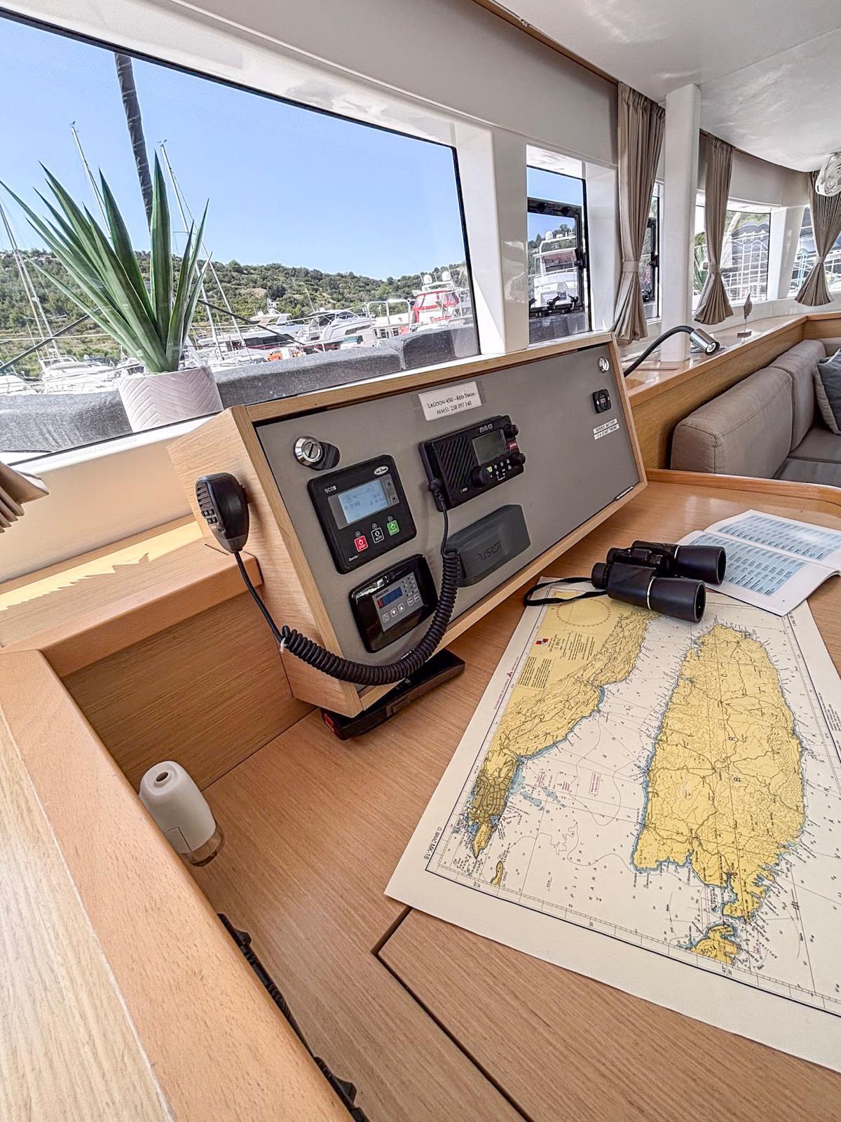 Catamaran 