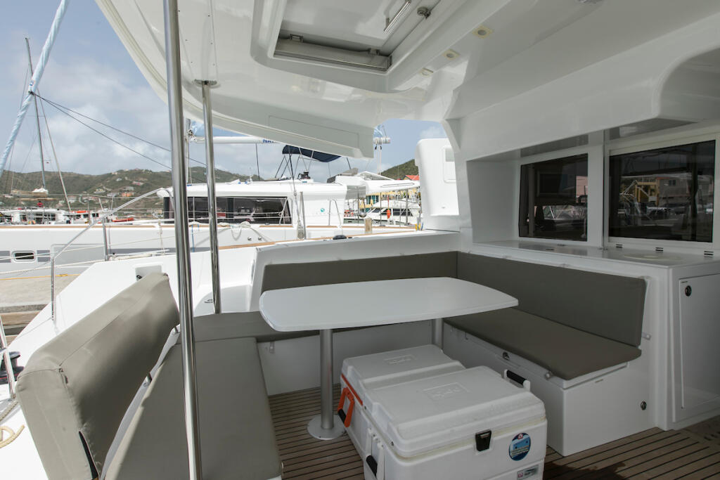 Catamaran 