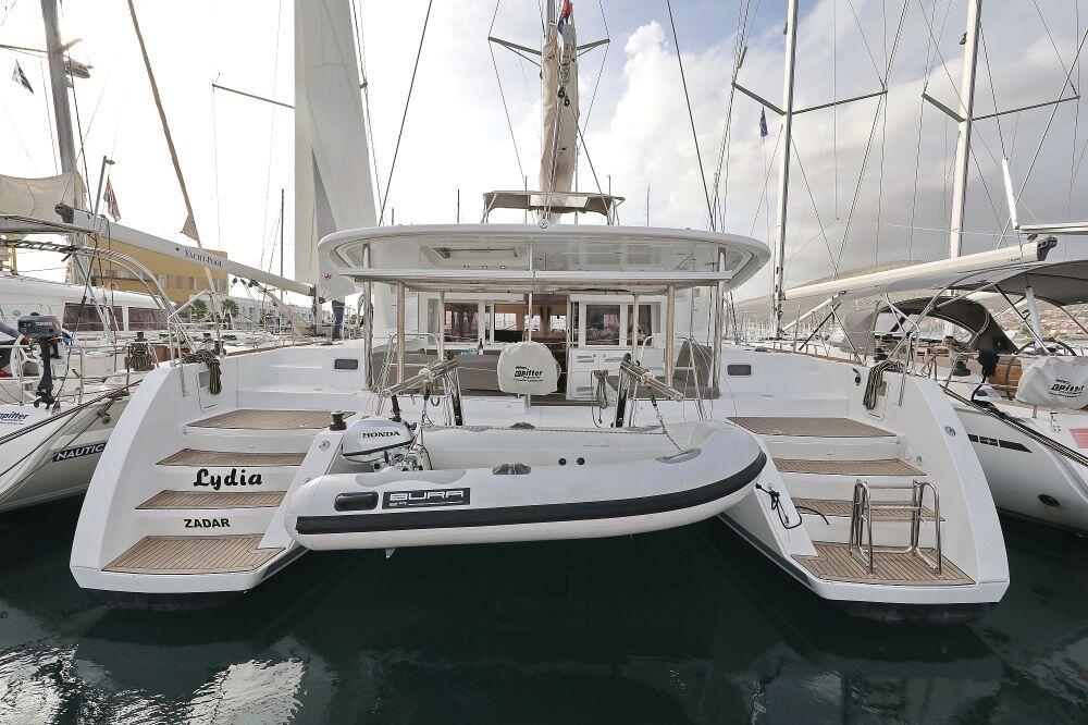 Catamaran 
