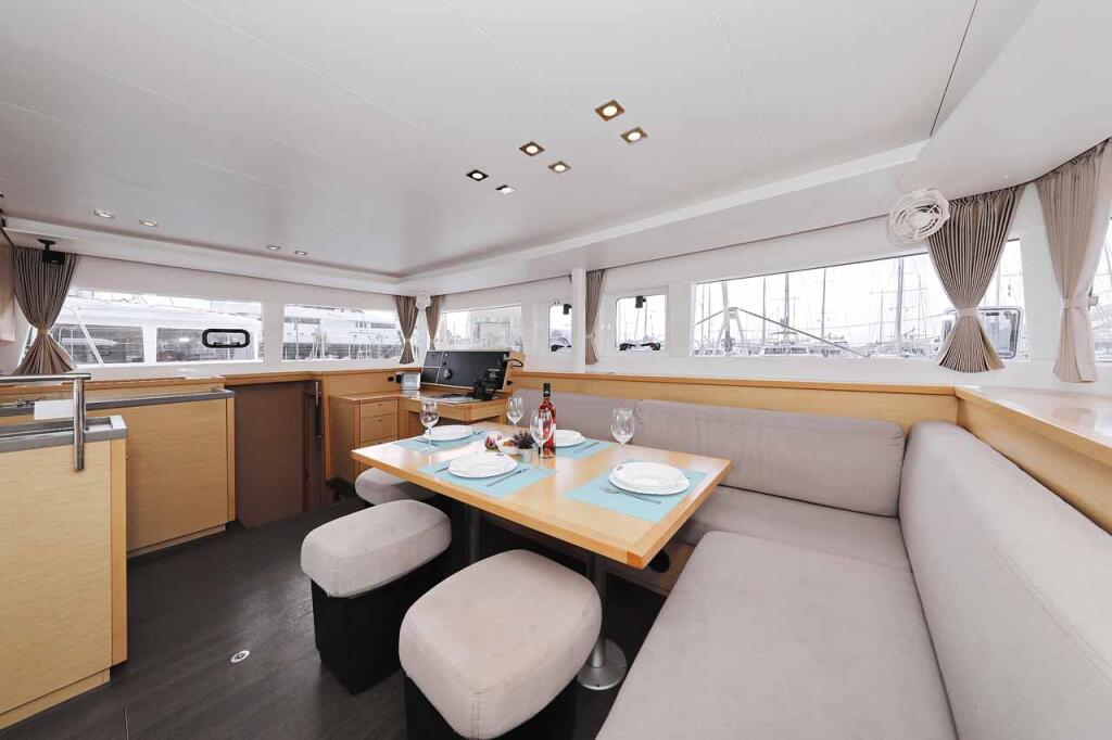 Catamaran 