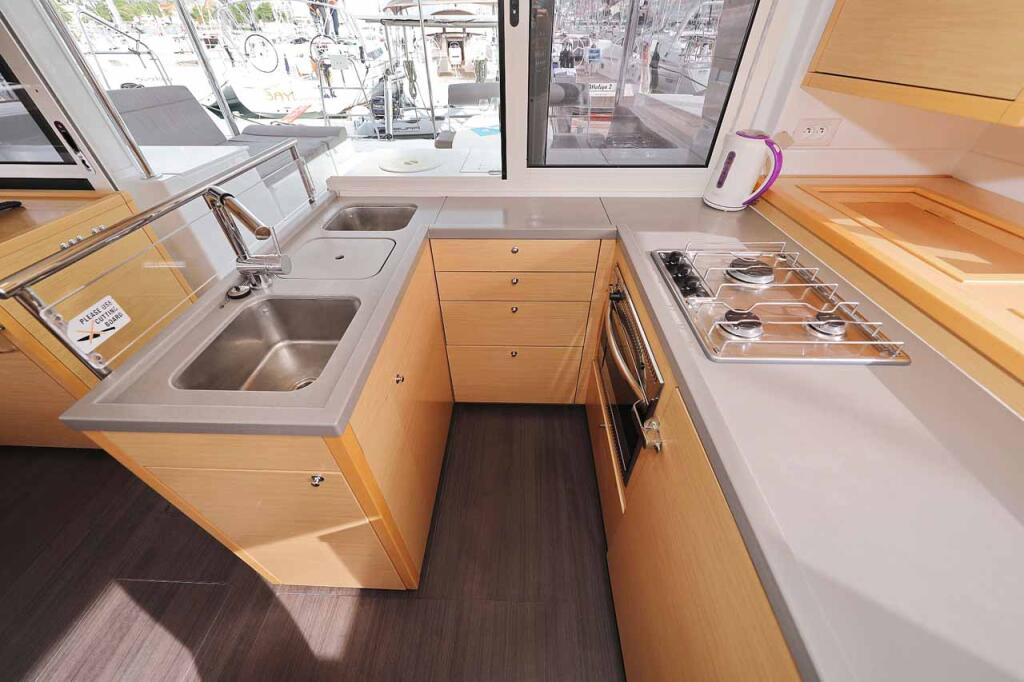 Catamaran 