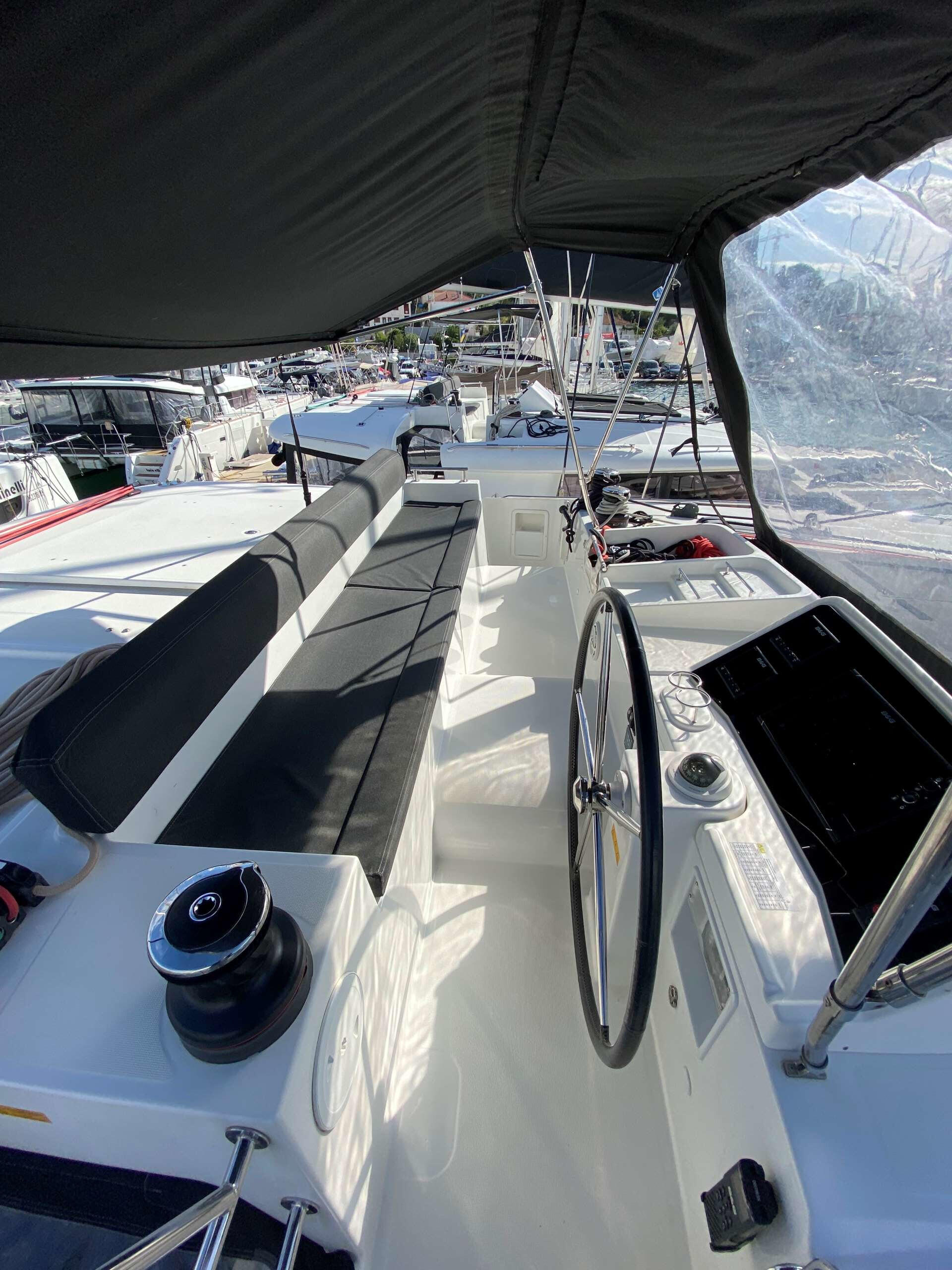 Catamaran 