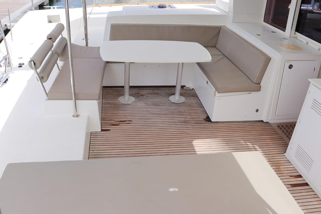 Catamaran 
