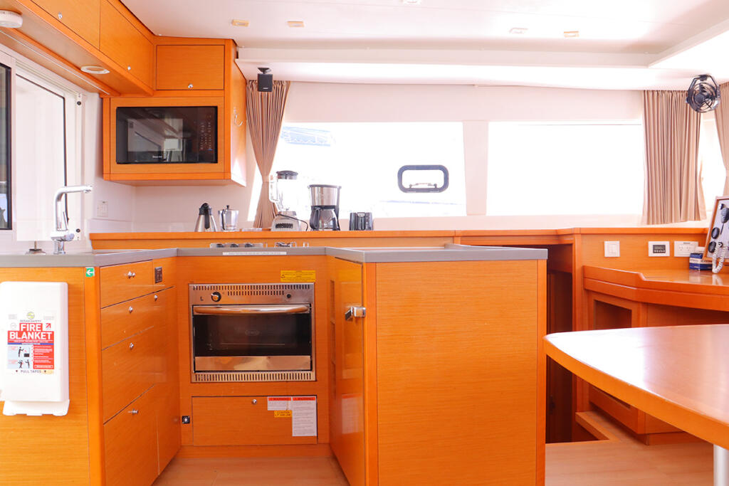 Catamaran 