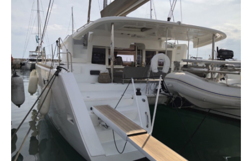 Lagoon 450 F Azraq