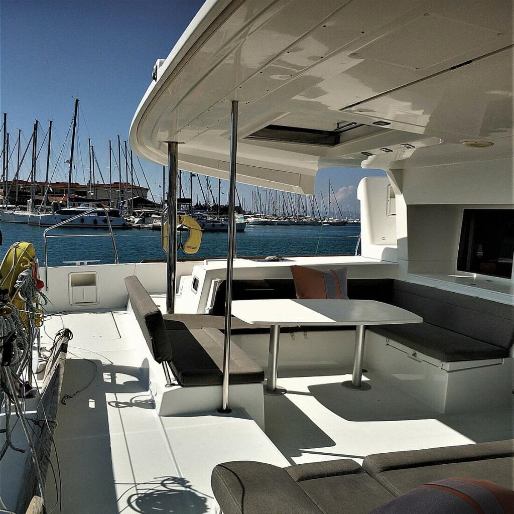 Catamaran 