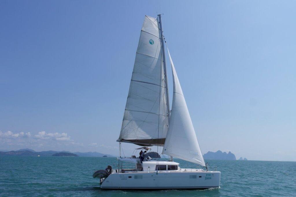 Catamaran 